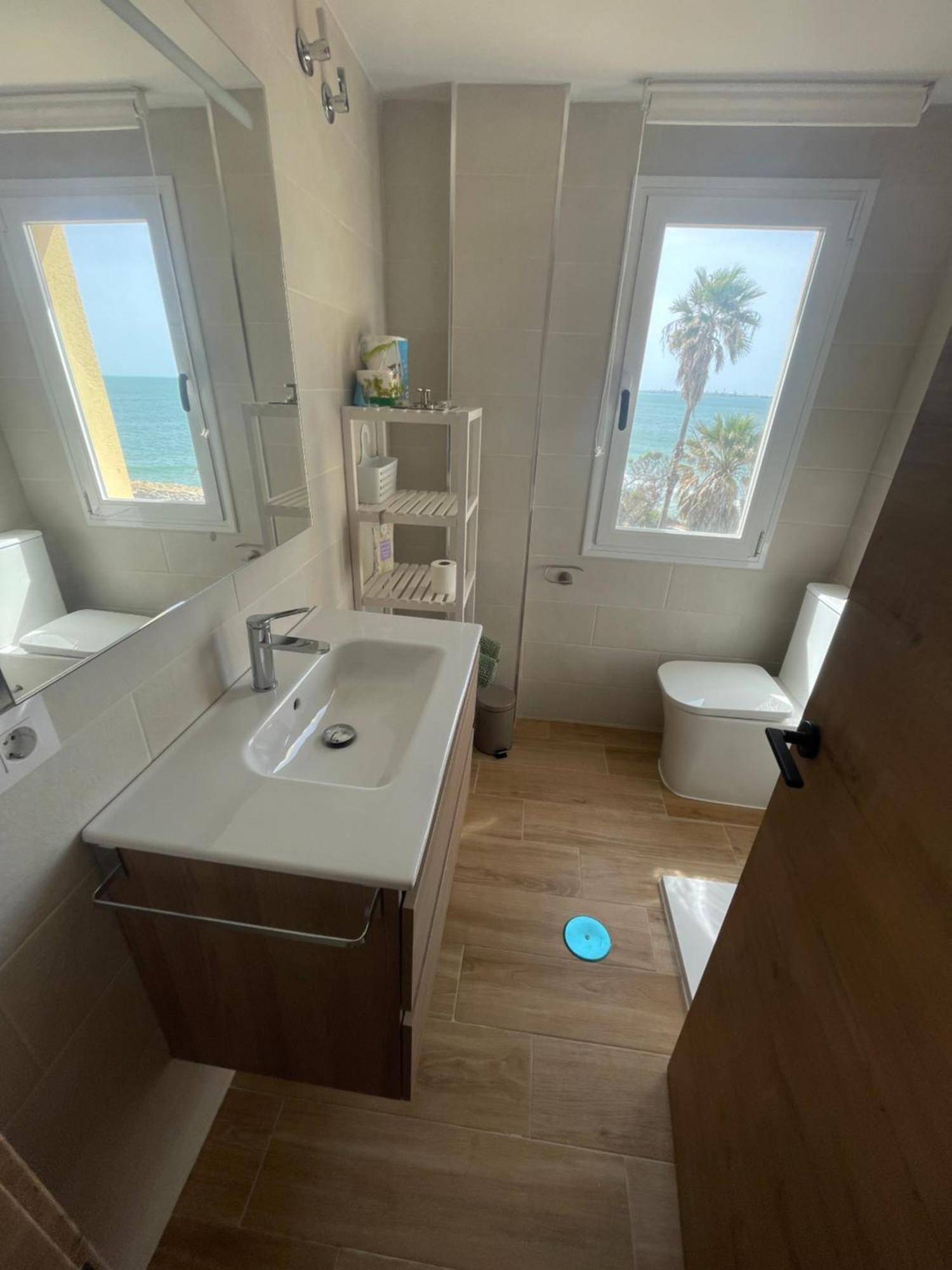 Primera Linea Playa El Manantial Эль-Пуэрто-де-Санта-Мария Экстерьер фото